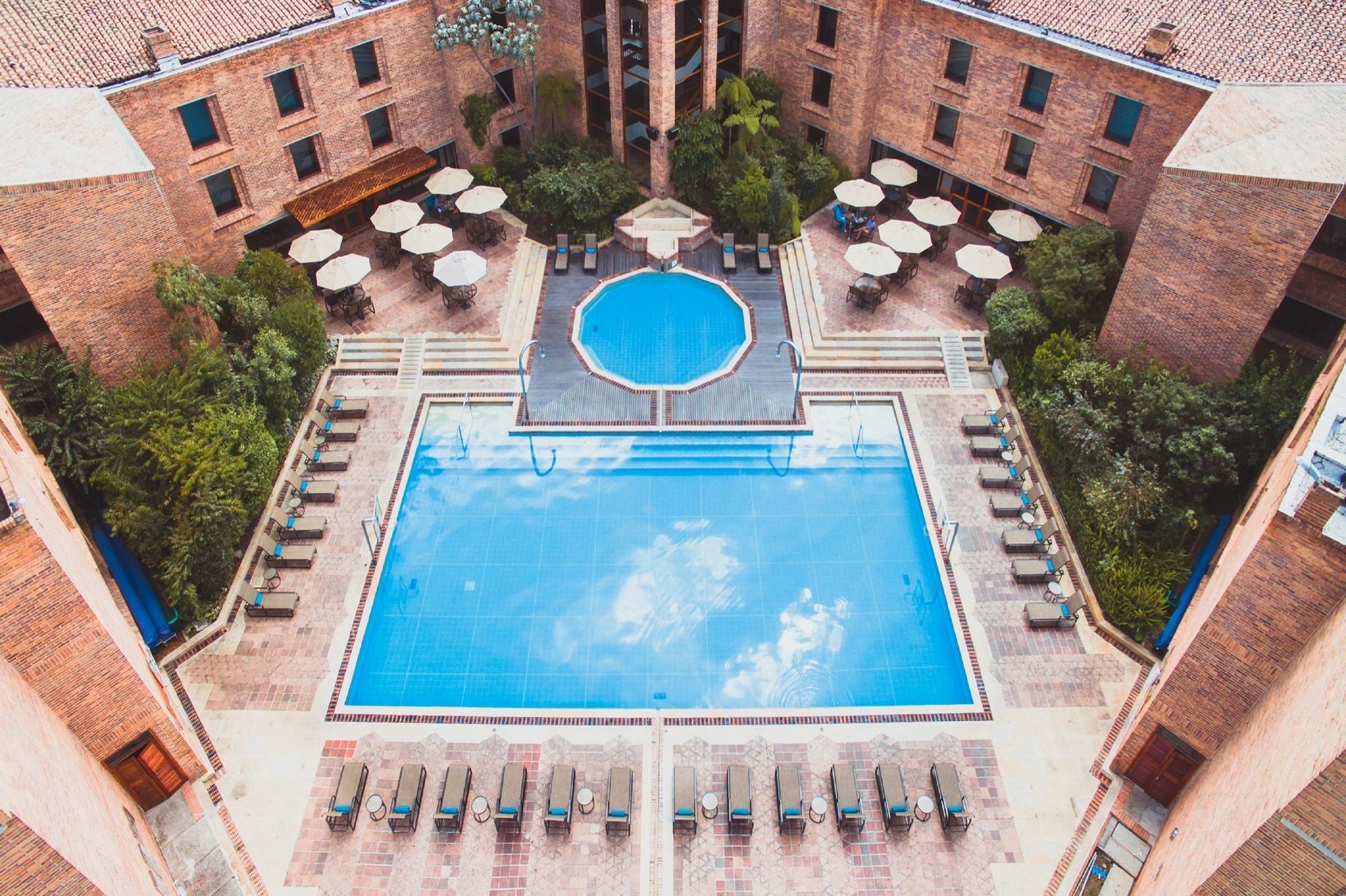 Estelar Paipa Hotel Spa & Y Centro De Convenciones Exterior photo The pool at the hotel